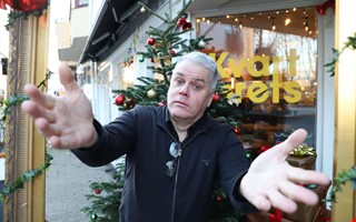 Tom kan inte sluta att visa upp lite jvlar anamma