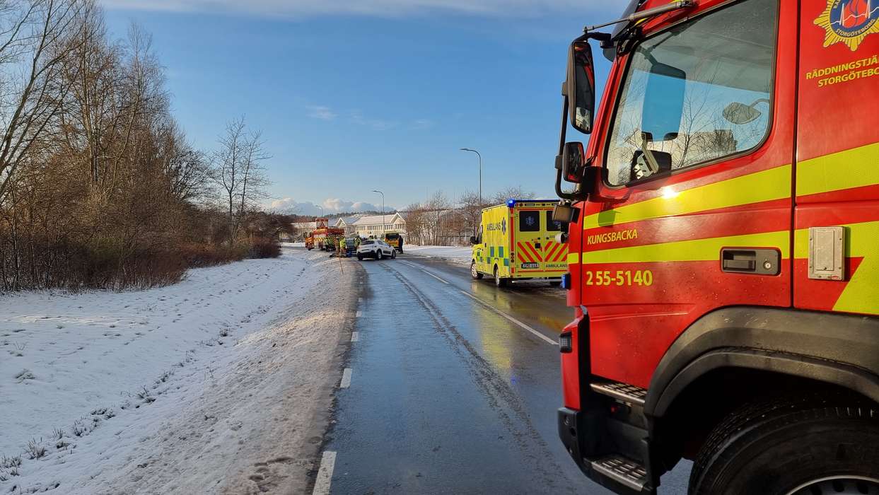 Trafikolycka Med Flera Fordon – En Person Till Sjukhus » Norra Halland ...