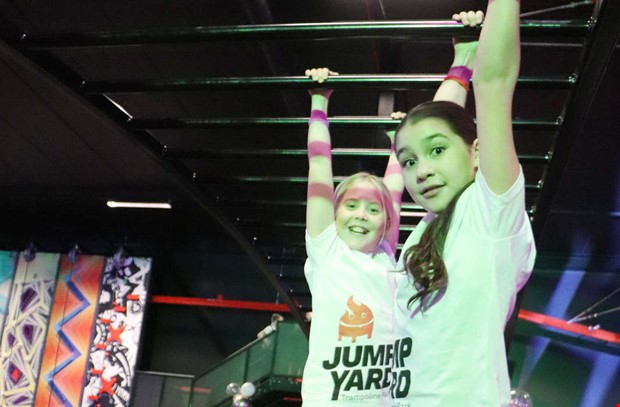 Fullt ös när Jumpyard studsade i gång Fullt ös när Jumpyard studsade i gång