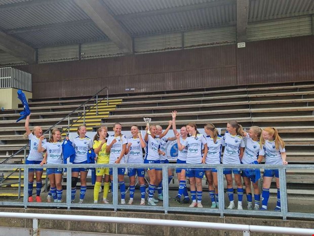 Onsala BK DM-mästare i F17  Onsala BK DM-mästare i F17