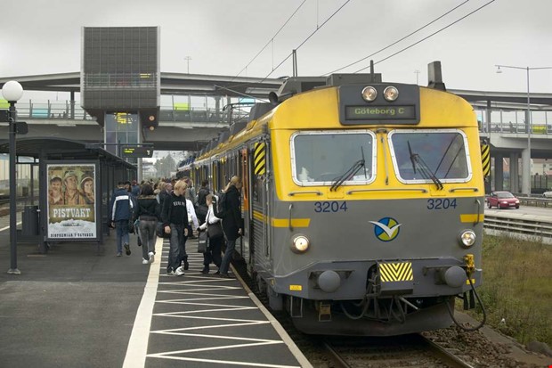 Försenade tåg mellan Kungsbacka och Göteborg Försenade tåg mellan Kungsbacka och Göteborg