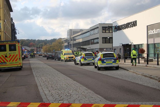 Butiksanstlld skjuten p Kungsmssan  en gripen 