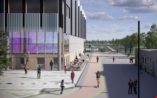 Trots protester � bantad arena f�r godk�nt