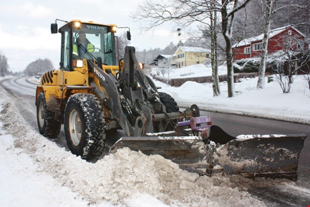 Debatt: Pengarna går till gator och torg Debatt: Pengarna går till gator och torg