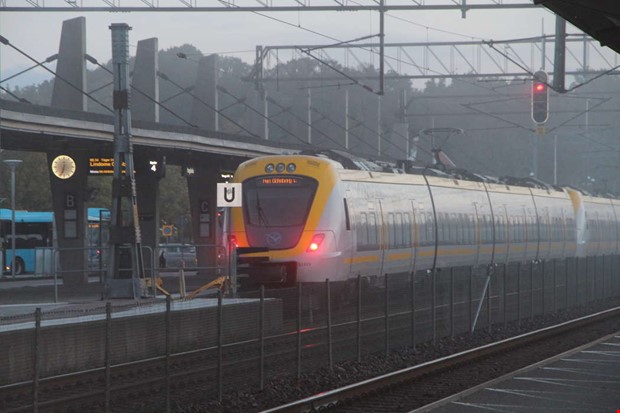 Eldning stoppade tågen till Göteborg  Eldning stoppade tågen till Göteborg