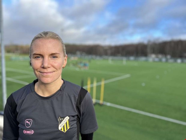 Josefine Rybrink blixtinkallas till landslaget 