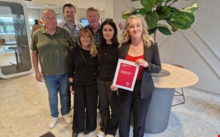 S-budget: Slopad karensdag, arbetsskor och studentm�ssa