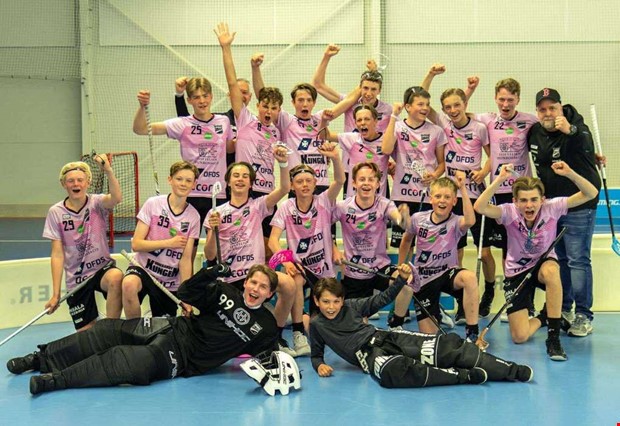 Klubbnytt: Onsala IBK P10 skapar minnen för livet på Prague Floorball Cup  Klubbnytt: Onsala IBK P10 skapar minnen för livet på Prague Floorball Cup