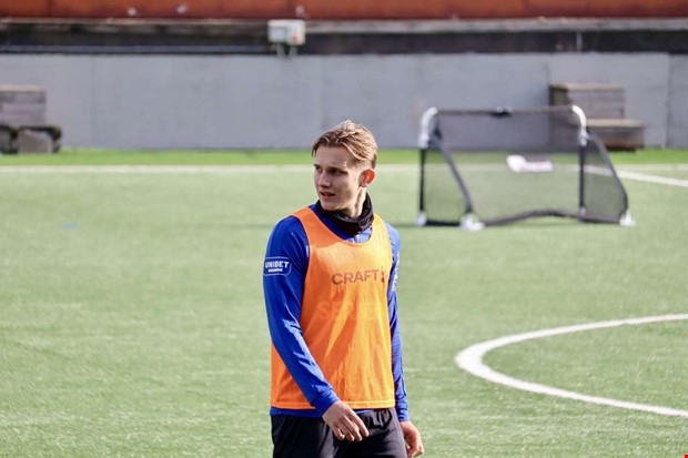 Uppgifter: Anfallaren kan bli utl�nad