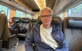 Efter tgolyckan  frsenade resenrer hll sig lugna