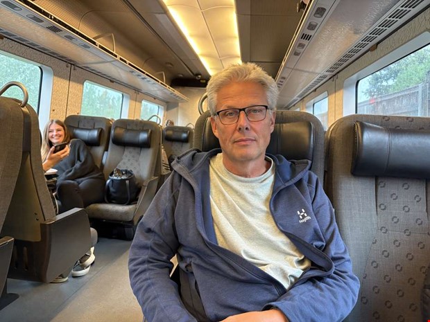 Efter tgolyckan  frsenade resenrer hll sig lugna