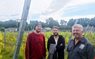 Efter mycket strul: Ving�rden �ppnar krog