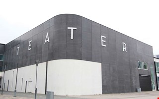 Tjuvar slog till mot teatern  dyrbar utrustning borta