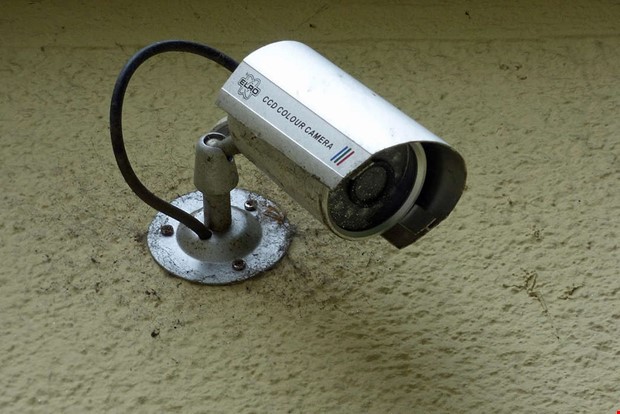 Grannens kamera anmls: 