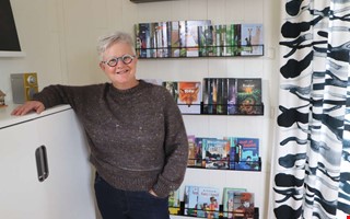 100:e boken r hr  lokala frfattaren om skrivlivet