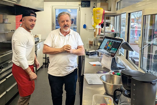 Populra grillen fr nytt liv nr Arif har tagit ver