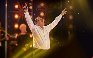 Turnn lockar mnga  slutslt i Kungsbacka 