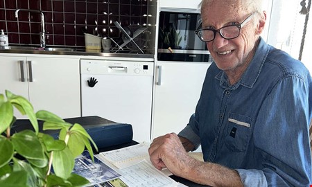 34 r, 24 lnder och krleken  Erling om livet bakom ratten