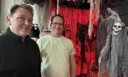 Istllet fr p balkongen  skrckstil i butiken 