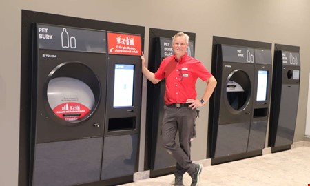 Ny satsning i butiken: Stor pantstation invigd 