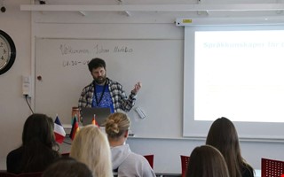 EU-besk p gymnasiet  moderna sprk i fokus