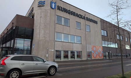 Nytt avtal  de ska driva simhallarna i Kungsbacka
