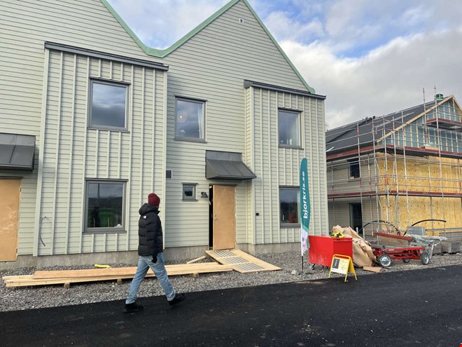 Flj med in i frsta huset i nya bostadsomrdet 