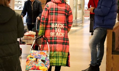 Black week  s shoppar Kungsbackaborna