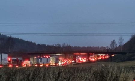 Larm om trafikolycka p E6  flera bilar inblandade