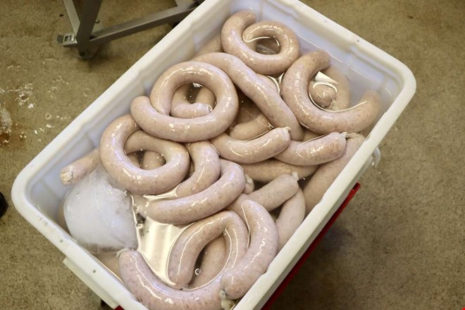 Ett mste p mngas julbord  s stoppas korven