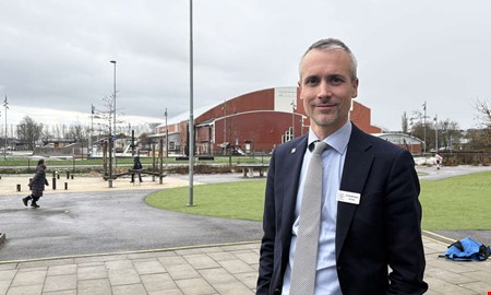 Fr�n elitidrott till klassrum � Carl �r nya rektorn