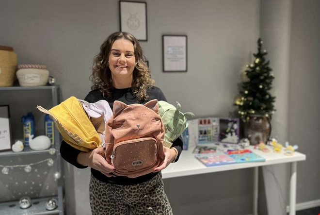 Pop up-butik ppnar p Kungsmssan under julhandeln