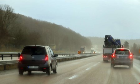 Varning p E6  stolar p vgrenen