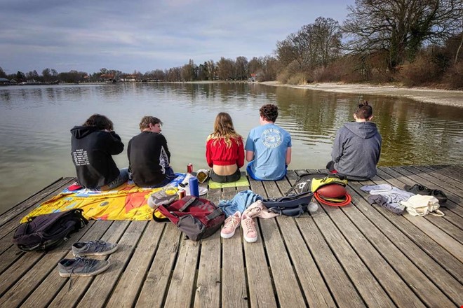 Unga lmnar skrmen  satsar p mys och terhmtning