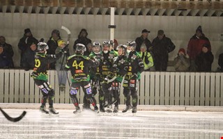 Knivskarpt FBK tog livsviktig seger: Fruktansvrt sknt