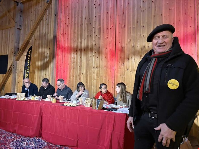 Hr finns godaste honungen i Halland 