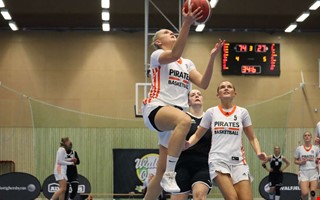 Pirates fick kmpa fr segern  