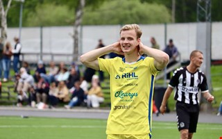 Skyttekungen om provtrningarna med superettanlaget