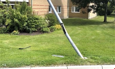 Dms: Krockade med stolpe efter drogkrning