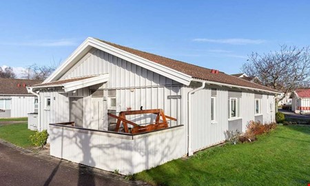 Renoverad l�genhet med tv� altaner lockade 