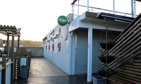 Restaurangen vid havet r p vg att f ny gare