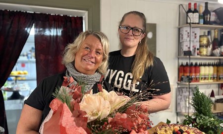 Dubbel gldje  de fick pris fr bsta julskyltningen