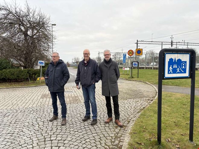 Boende oroas n�r bilar k�r f�r fort � vill ha �tg�rder