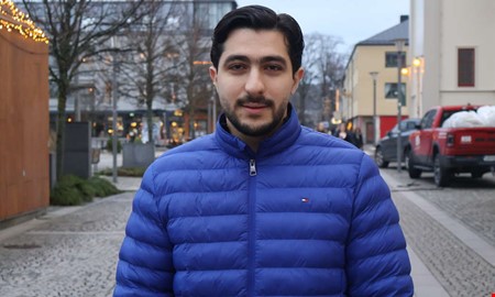 Tio �r i Sverige � nu har Nour hela sitt liv h�r