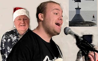 Julius, julmacka och julmust p� julm�te