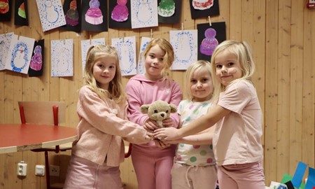 Herr Jobbsson har hittat hem � �terf�renad med barnen