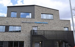 Innertak rasade in i klassrum n�r eleverna hade lektion 