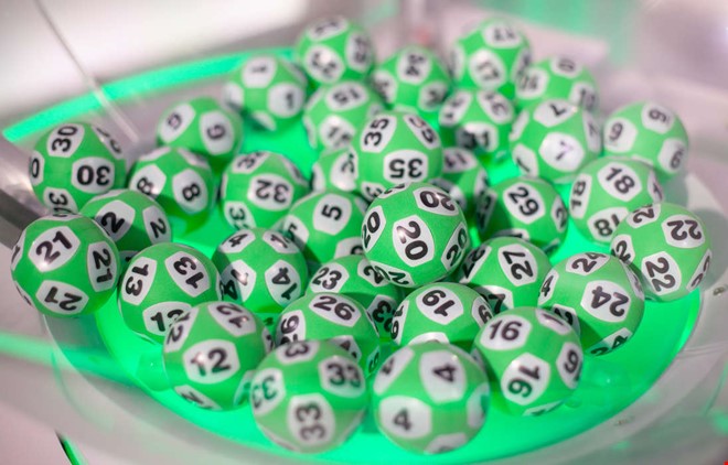 H�rliga julklappen � en miljon p� Lotto till Kungsbacka