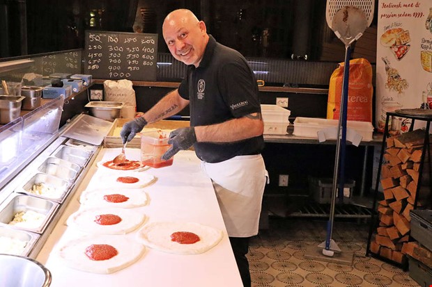 1 000 pizzor p� 24 timmar � Wally ska s�tta nytt rekord