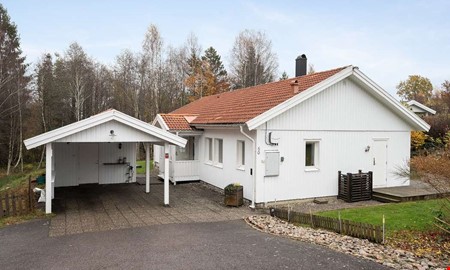 H�r �r villan med kamin och altan som lockade m�nga